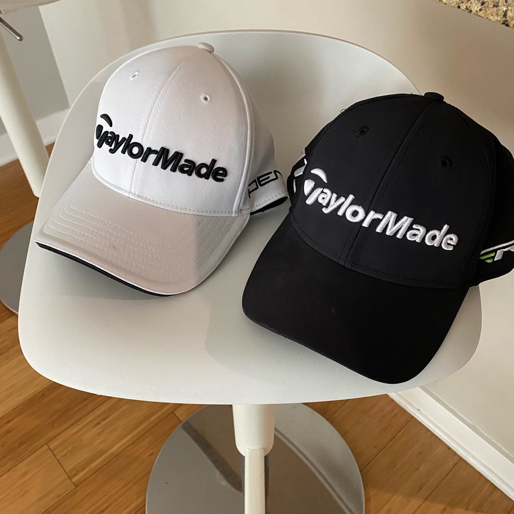 2 x Taylormade R11 ball caps!